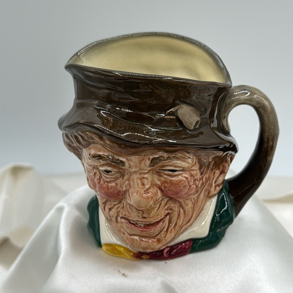 VINTAGE ROYAL DOULTON 3 1/4” SIZE PADDY TOBY JUG/Creamer